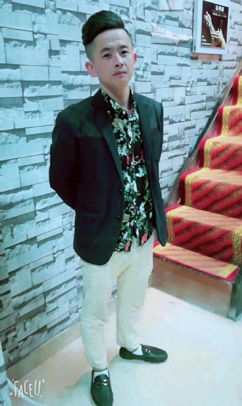 男人三十而立的第一张照片--赣州相亲服务中心