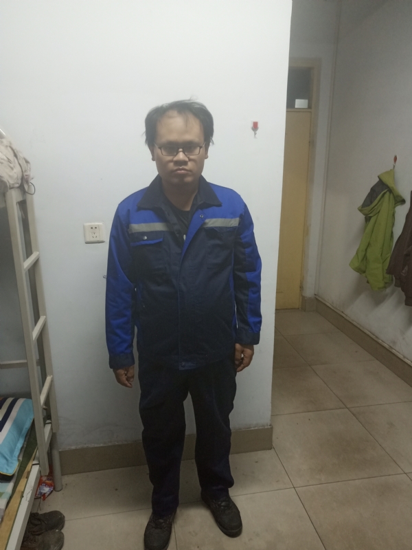 黄俊的第一张照片--赣州相亲服务中心