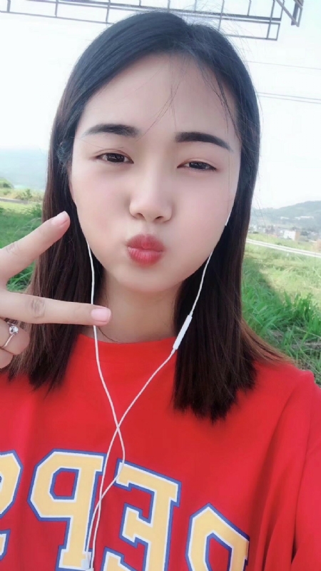深拥必定温暖的第一张照片--赣州相亲服务中心
