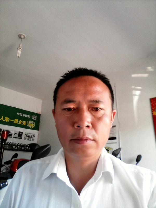 左手的第一张照片--赣州相亲服务中心