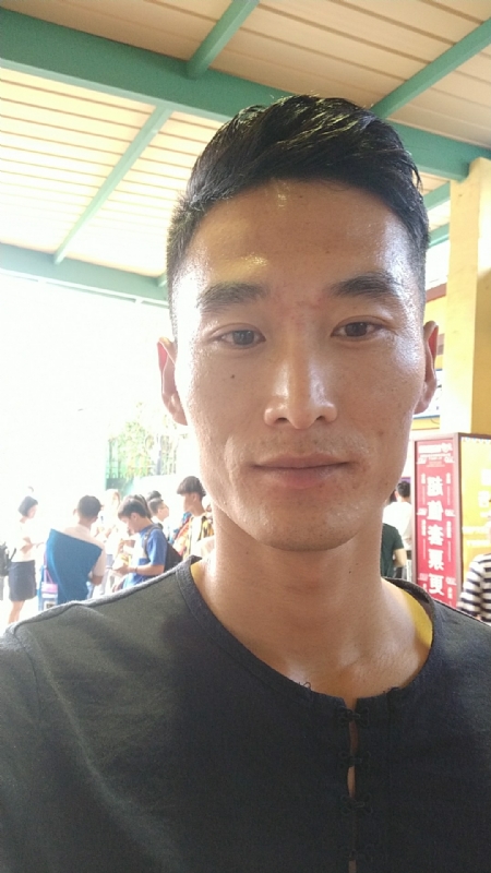 难得糊涂的第一张照片--赣州相亲服务中心