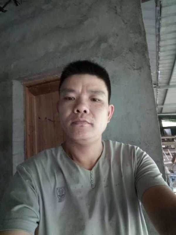 寻找幸福的第一张照片--赣州相亲服务中心
