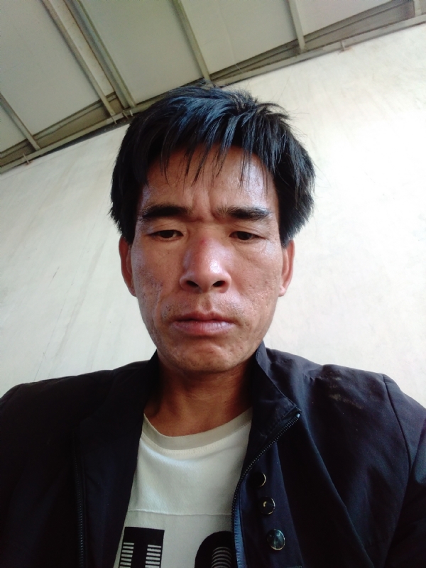 项斌的第一张照片--赣州相亲服务中心