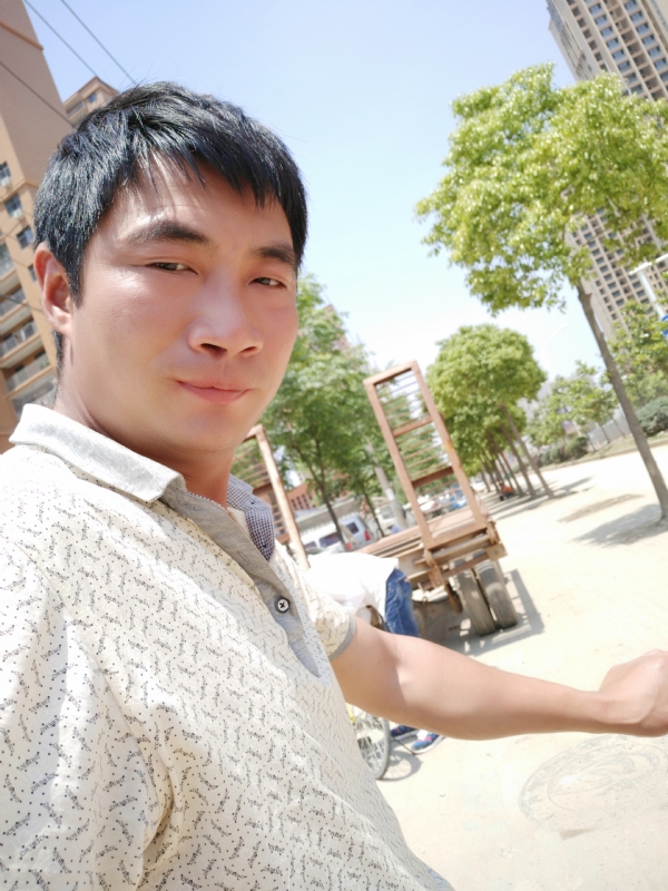 勇哥的第一张照片--赣州相亲服务中心