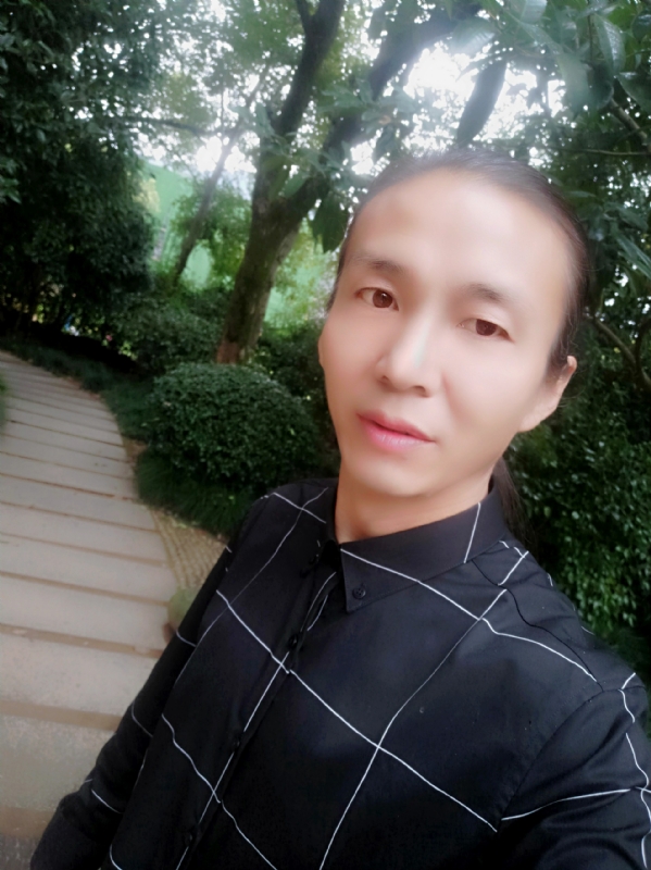 北方的狼的第一张照片--赣州相亲服务中心