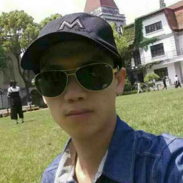 龙小华的第一张照片--赣州相亲服务中心