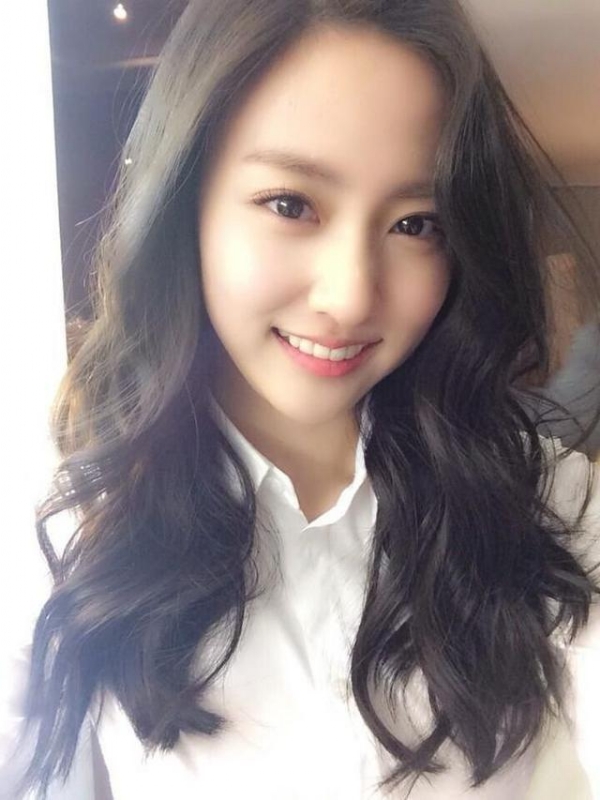 等爱的易微的第一张照片--赣州相亲服务中心