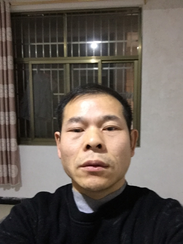 徐徐清风的第一张照片--赣州相亲服务中心