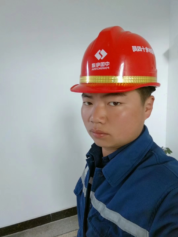 小公牛的第一张照片--赣州相亲服务中心
