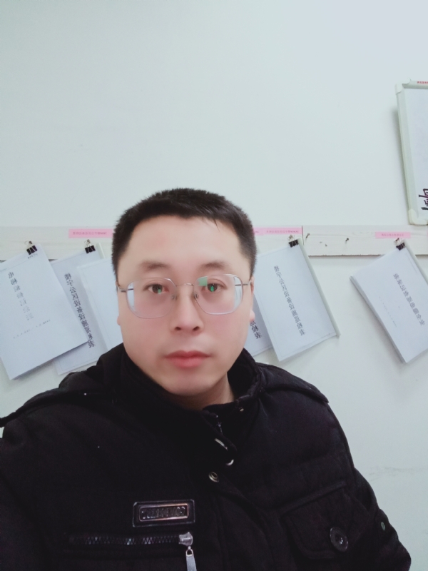 一头猪的第一张照片--赣州相亲服务中心