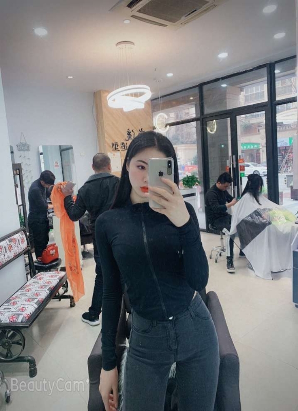 婷婷的第四张照片--赣州相亲服务中心