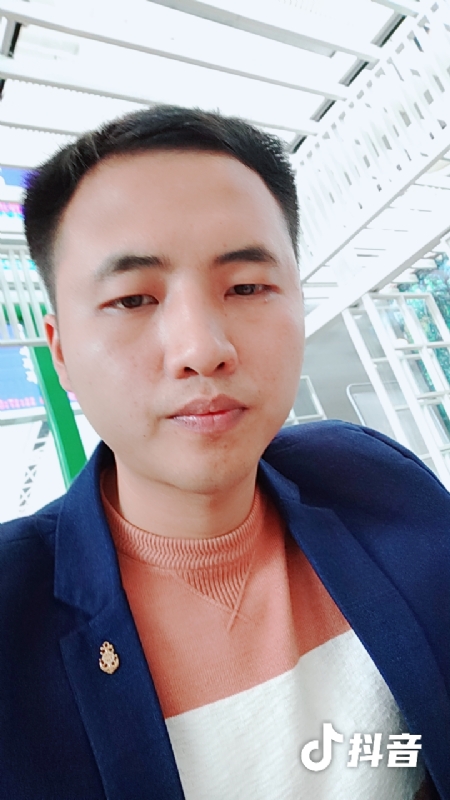 佳鑫的第一张照片--赣州相亲服务中心