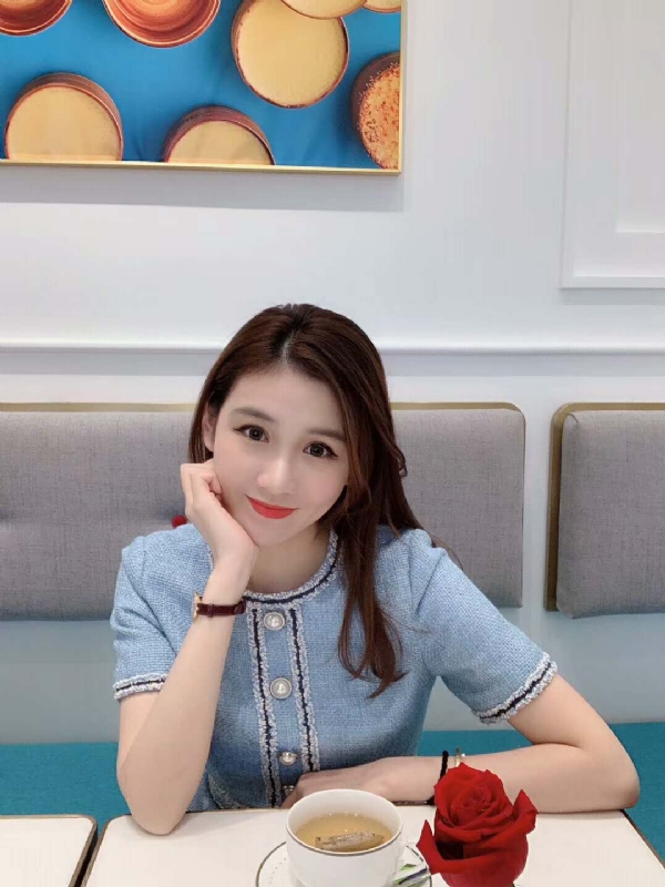Emily的第二张照片--赣州相亲服务中心