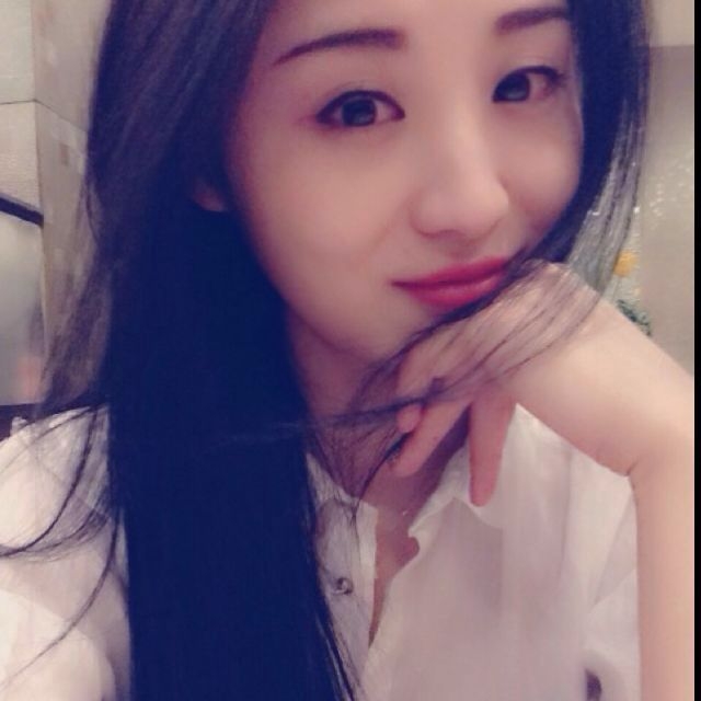 在水一方的第一张照片--赣州相亲服务中心