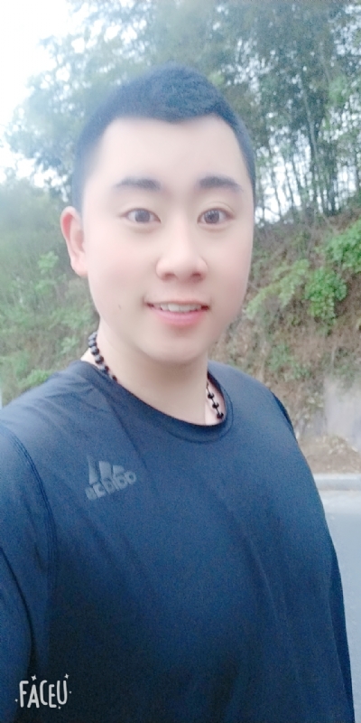 帅小伙的第一张照片--赣州相亲服务中心