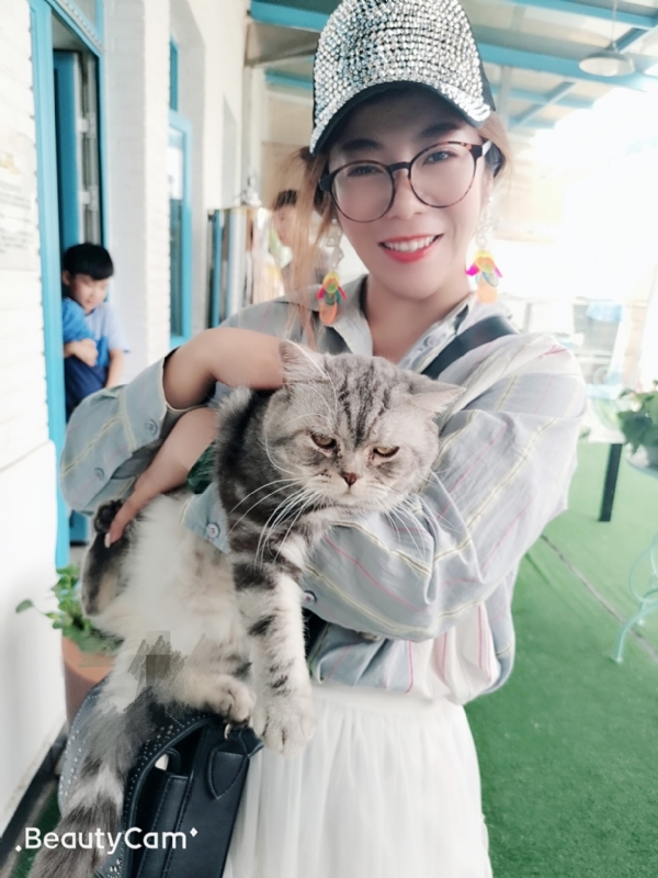 小黑猫的第一张照片--赣州相亲服务中心