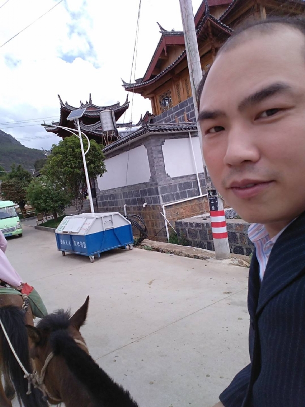 当代军人的第一张照片--赣州相亲服务中心