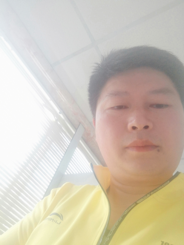 山男的第一张照片--赣州相亲服务中心