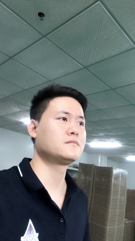 伟的第一张照片--赣州相亲服务中心