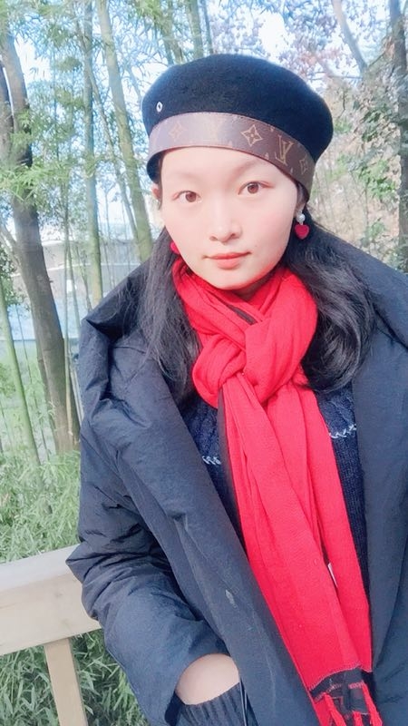 风中百合的第一张照片--赣州相亲服务中心