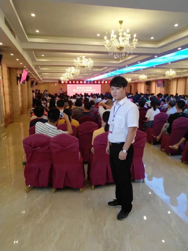 坦然的第一张照片--赣州相亲服务中心