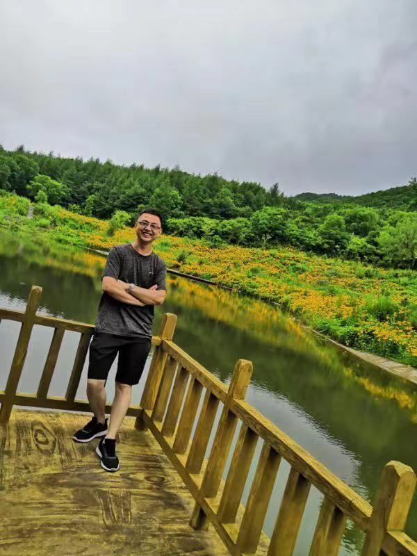 正能量的第三张照片--赣州相亲服务中心