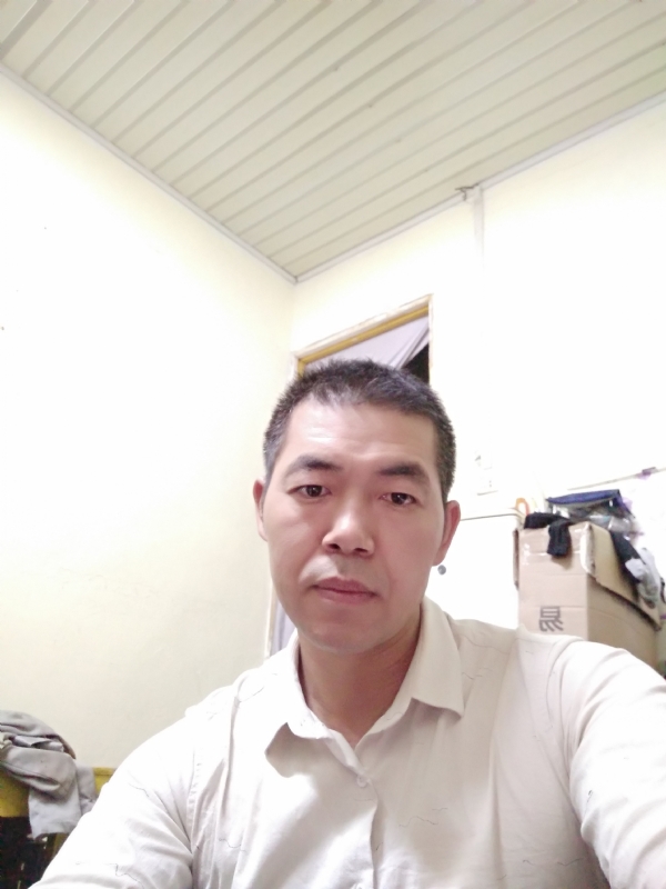 为伊消得人憔悴的第一张照片--赣州相亲服务中心
