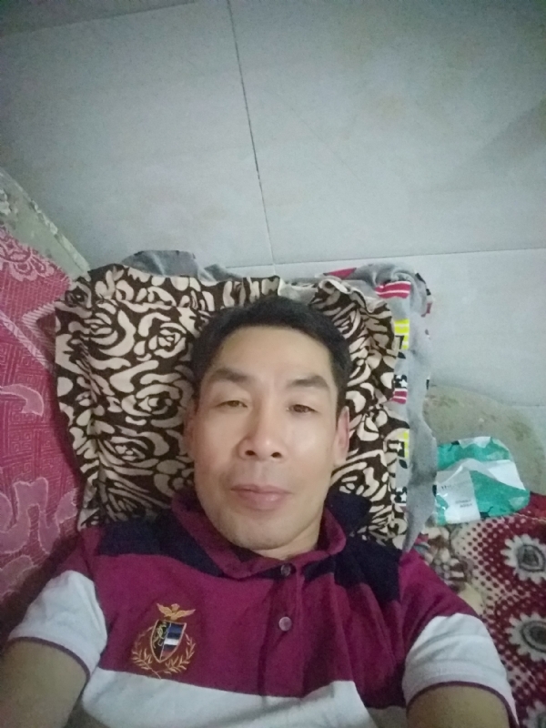 随缘的第一张照片--赣州相亲服务中心