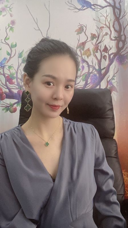 潇潇的第一张照片--赣州相亲服务中心