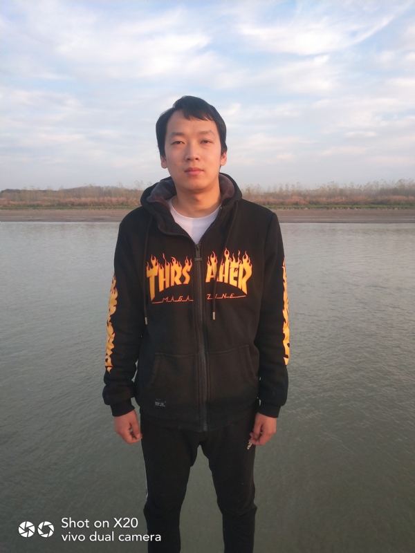 一往情深的第一张照片--赣州相亲服务中心