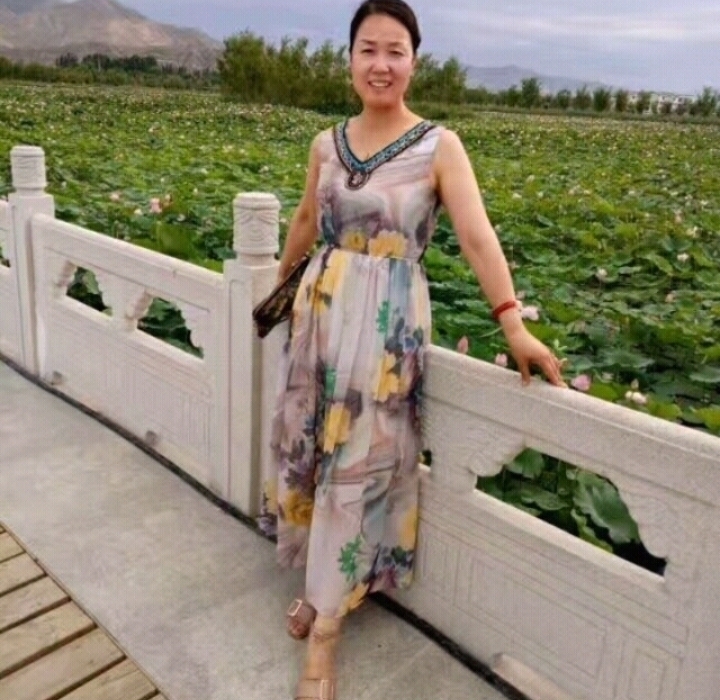 红叶的第一张照片--赣州相亲服务中心