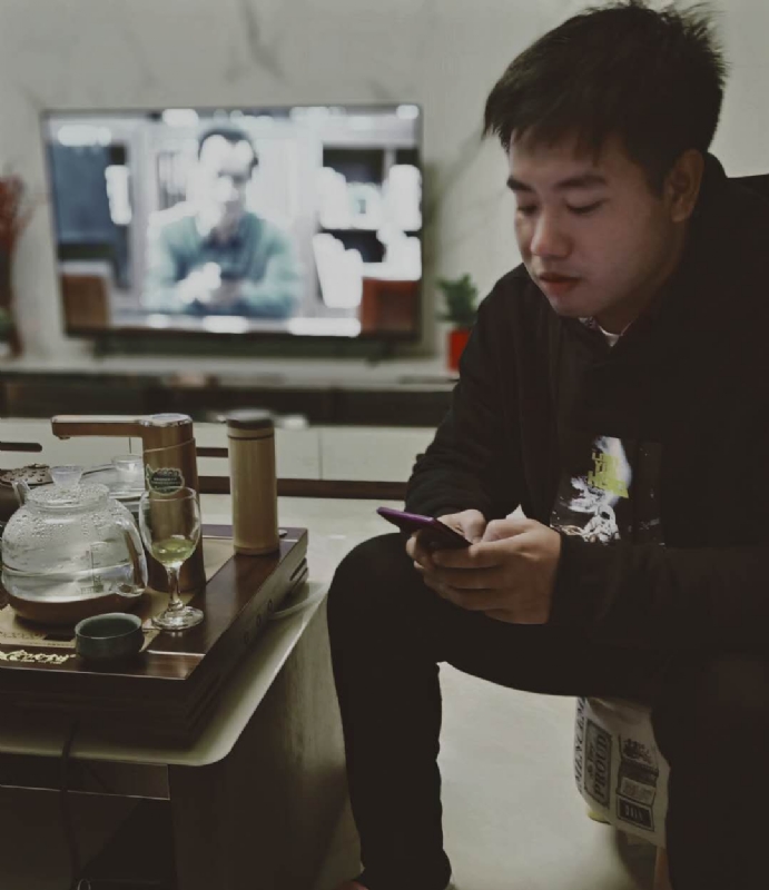 嗯今年能脱单吗的第一张照片--赣州相亲服务中心