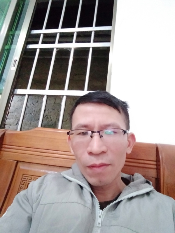 奋斗的第一张照片--赣州相亲服务中心