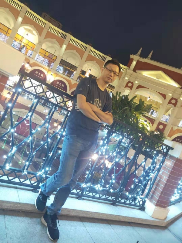 落单恋人的第一张照片--赣州相亲服务中心