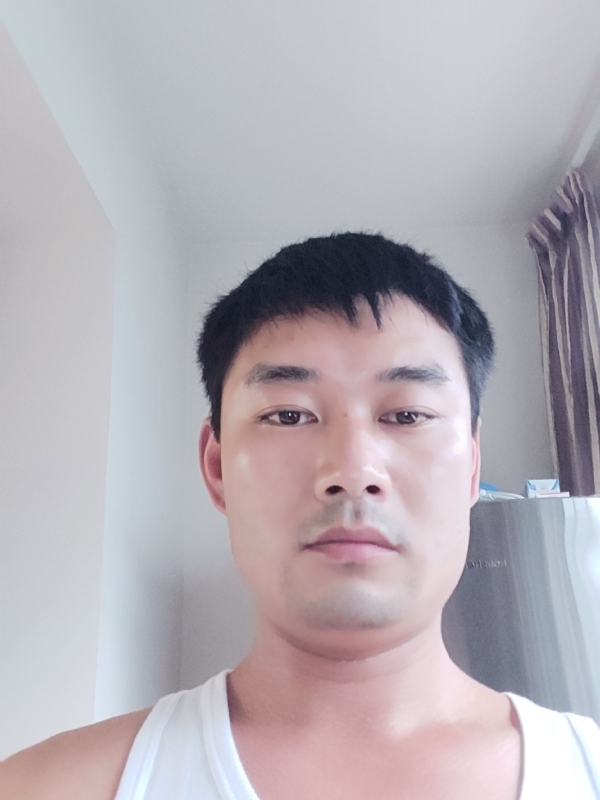 MM的第三张照片--赣州相亲服务中心