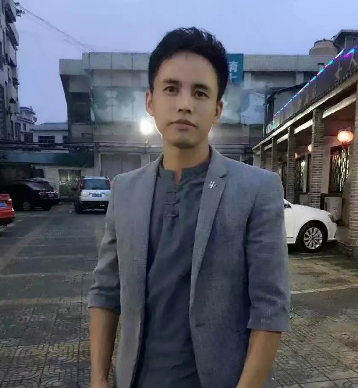 华谢的第一张照片--赣州相亲服务中心