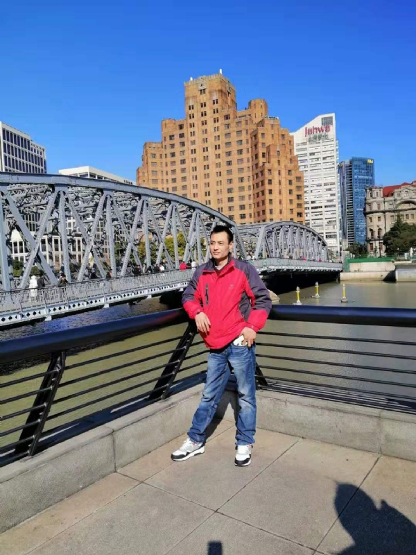 老乐的第一张照片--赣州相亲服务中心