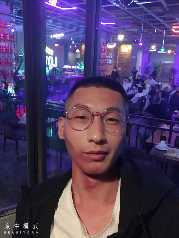 东北小伙的第一张照片--赣州相亲服务中心