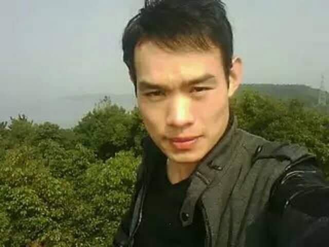 明镜的第二张照片--赣州相亲服务中心