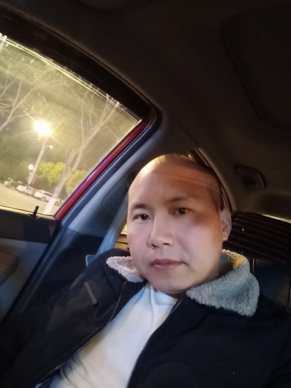 平平淡淡的第一张照片--赣州相亲服务中心