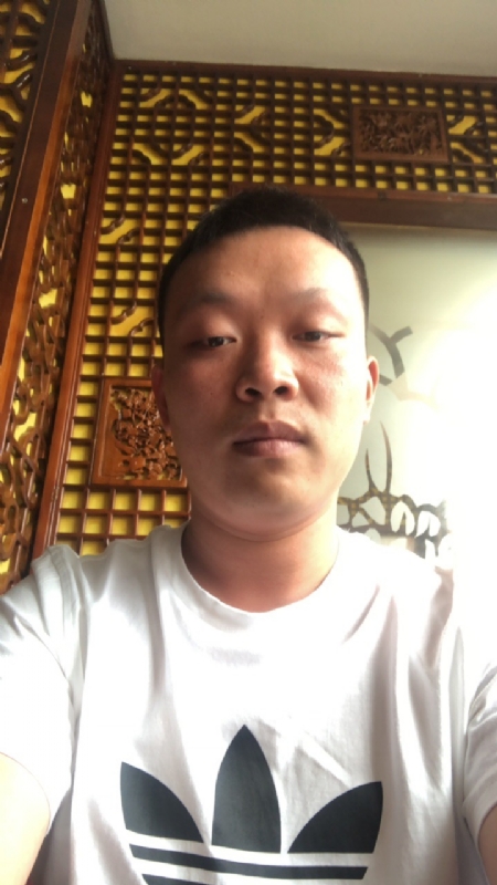 唐子龙的第一张照片--赣州相亲服务中心