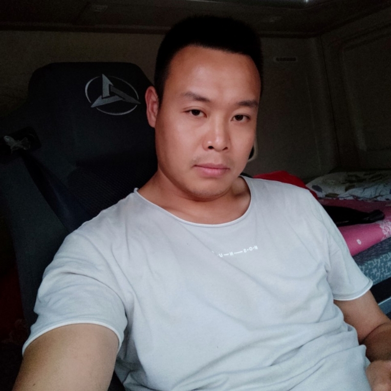 默默的第二张照片--赣州相亲服务中心