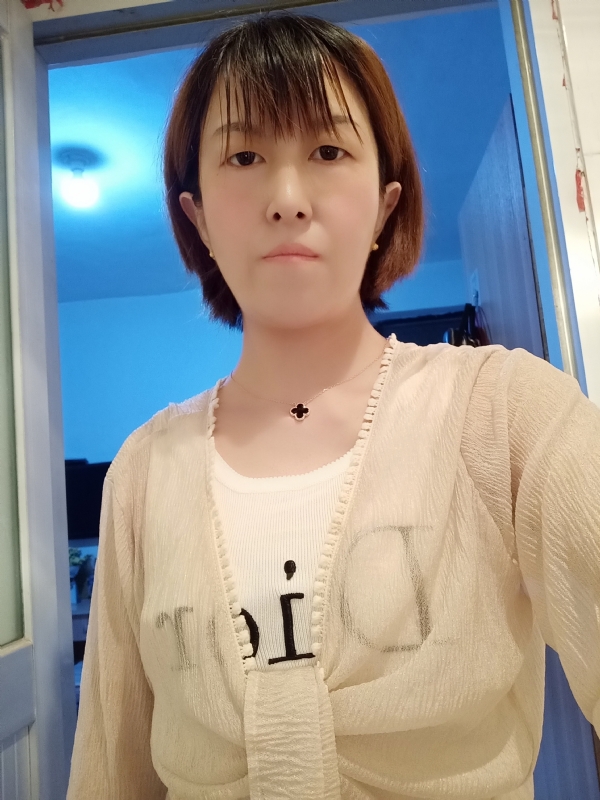 芬儿的第一张照片--赣州相亲服务中心
