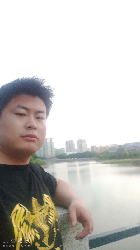 小海的第二张照片--赣州相亲服务中心