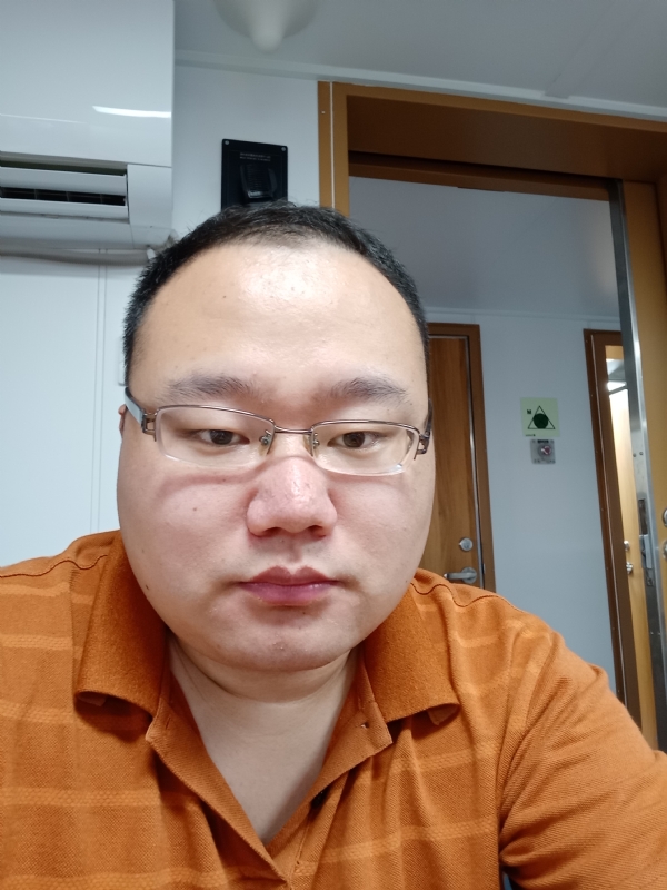 努力爱一次的第一张照片--赣州相亲服务中心