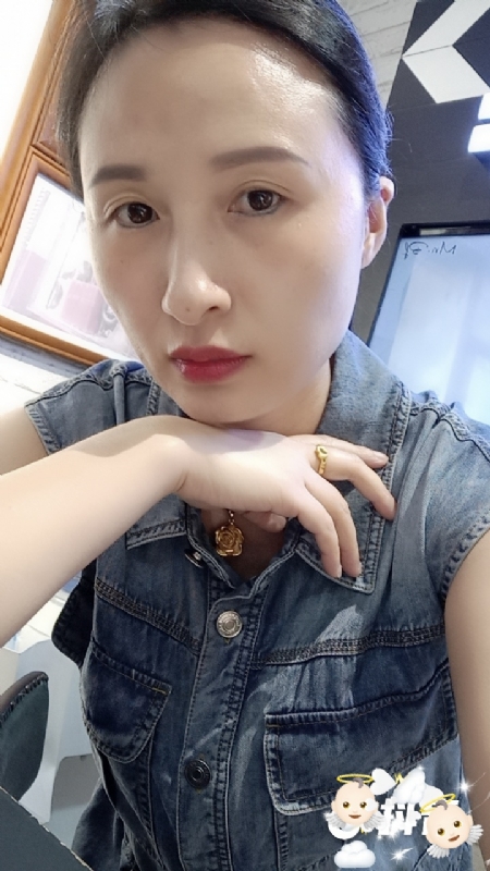 桃子的第三张照片--赣州相亲服务中心