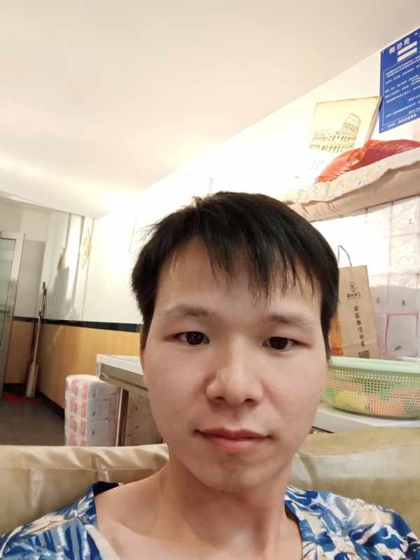 万里无云的第一张照片--赣州相亲服务中心