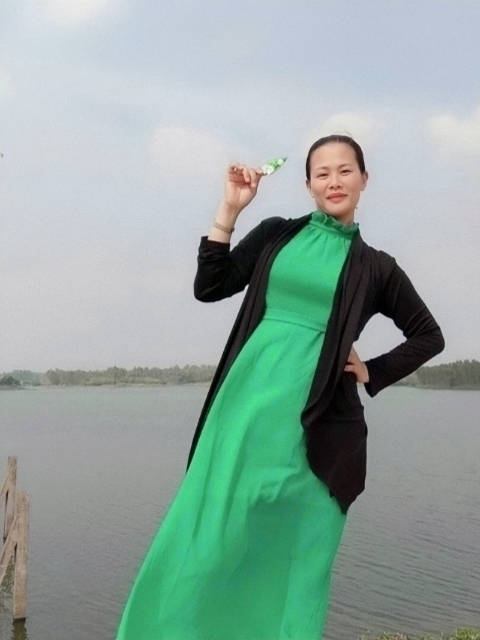 李梅的第二张照片--赣州相亲服务中心
