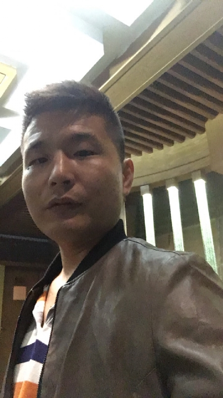 古月的第三张照片--赣州相亲服务中心