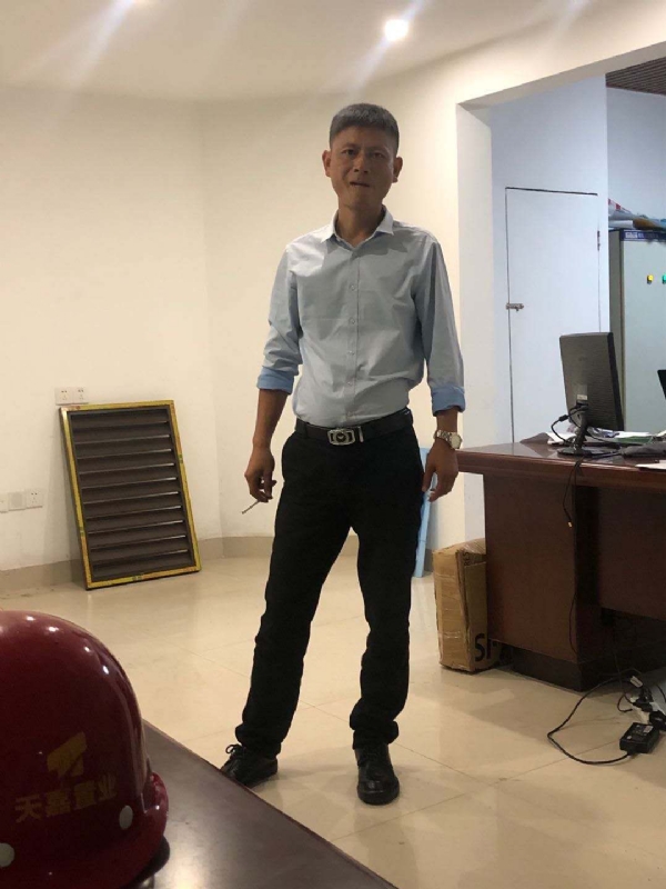 郁闷之中的第一张照片--赣州相亲服务中心